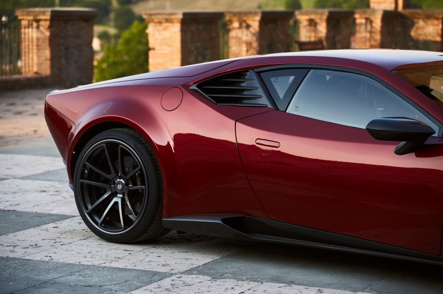 Детали экстерьера De Tomaso Pantera by Ares Design 2020 года  (фото 11 из 33)